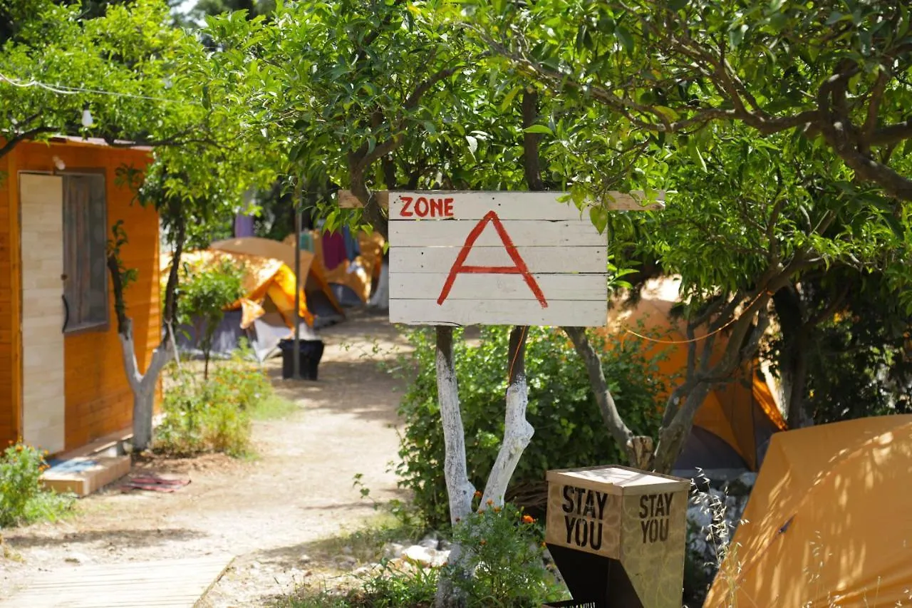 The Sea Turtle Camp 호텔 Dhërmi