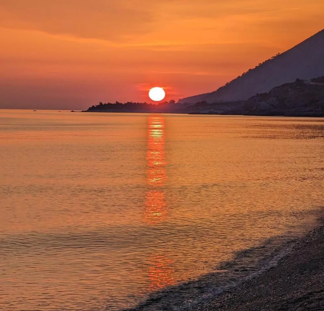 The Sea Turtle Camp Hotell Dhërmi