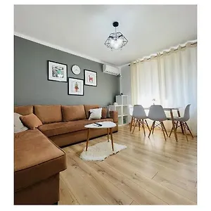 Luel Central Apartament , Tirana Albanien